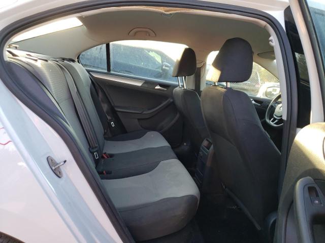 Photo 10 from auction – 2018 VOLKSWAGEN JETTA S with VIN 3VW2B7AJ2JM222411