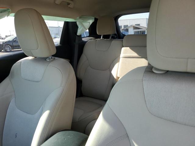 Photo 10 from auction – 2018 JEEP CHEROKEE L with VIN 1C4PJLCB3JD574452