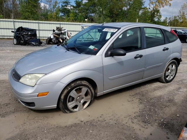 FORD FOCUS ZX5 2005 with VIN 3FAFP37N75R130413 - Photo from auction