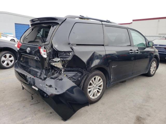 Photo 3 from auction – 2011 TOYOTA SIENNA XLE with VIN 5TDYK3DC3BS166242