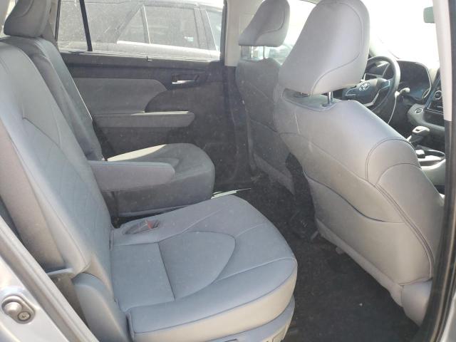 Photo 11 from auction – 2022 TOYOTA HIGHLANDER with VIN 5TDGZRAH5NS119082