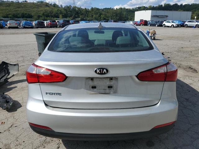 Photo 6 from auction – 2016 KIA FORTE LX with VIN KNAFK4A6XG5615275