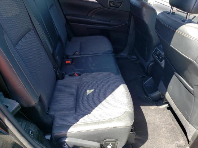 Photo 11 from auction – 2019 TOYOTA HIGHLANDER with VIN 5TDZZRFH2KS368145
