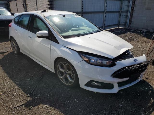 Photo 4 from auction – 2016 FORD FOCUS ST with VIN 1FADP3L9XGL219801