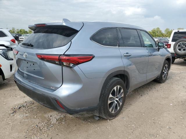 Photo 3 from auction – 2021 TOYOTA HIGHLANDER with VIN 5TDGZRAH6MS037473