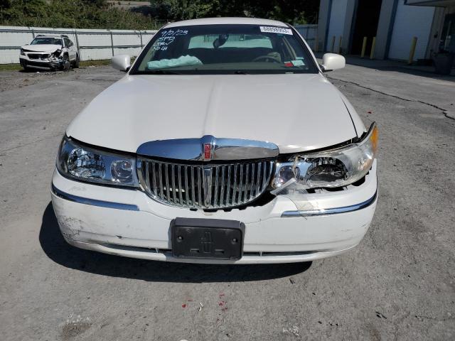 Photo 5 from auction – 2001 LINCOLN TOWN CAR E with VIN 1LNHM81W01Y653838