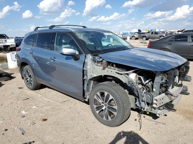 Photo 4 from auction – 2022 TOYOTA HIGHLANDER with VIN 5TDGZRBH4NS171480