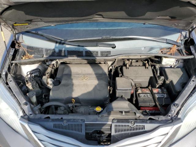 Photo 12 from auction – 2011 TOYOTA SIENNA XLE with VIN 5TDYK3DCXBS162012