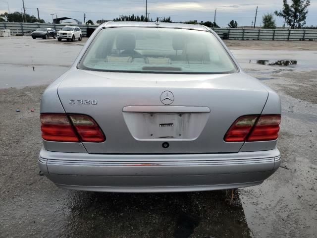 Photo 6 from auction – 2002 MERCEDES-BENZ E 320 with VIN WDBJF65J32B447340