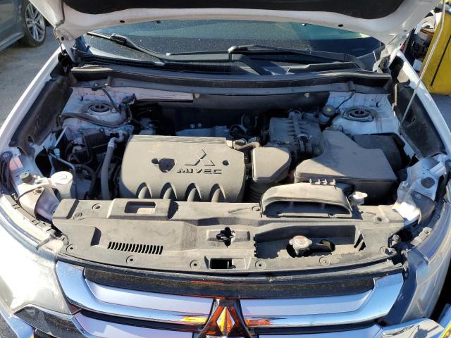 Photo 12 from auction – 2017 MITSUBISHI OUTLANDER with VIN JA4AD3A30HZ053253