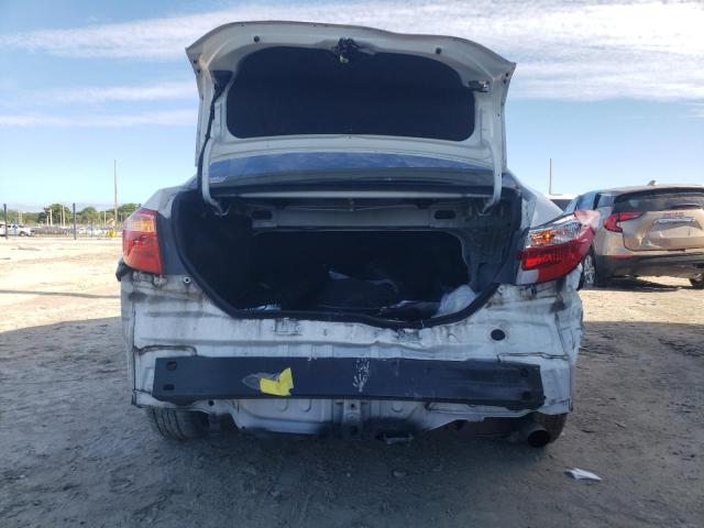 Photo 6 from auction – 2018 TOYOTA COROLLA L with VIN 2T1BURHE0JC061700