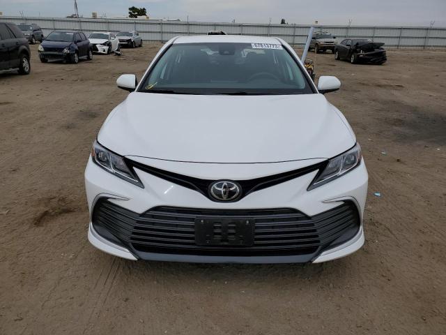Photo 5 from auction – 2022 TOYOTA CAMRY LE with VIN 4T1C11AK2NU618657