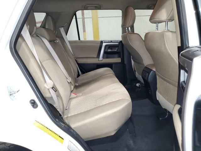 Photo 10 from auction – 2015 TOYOTA 4RUNNER SR with VIN JTEBU5JR2F5232422