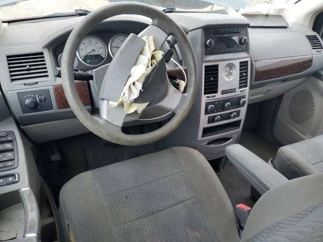 Photo 8 from auction – 2009 CHRYSLER TOWN & COU with VIN 2A8HR44E09R656961
