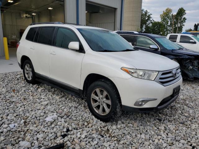 Photo 4 from auction – 2013 TOYOTA HIGHLANDER with VIN 5TDBK3EH2DS197839