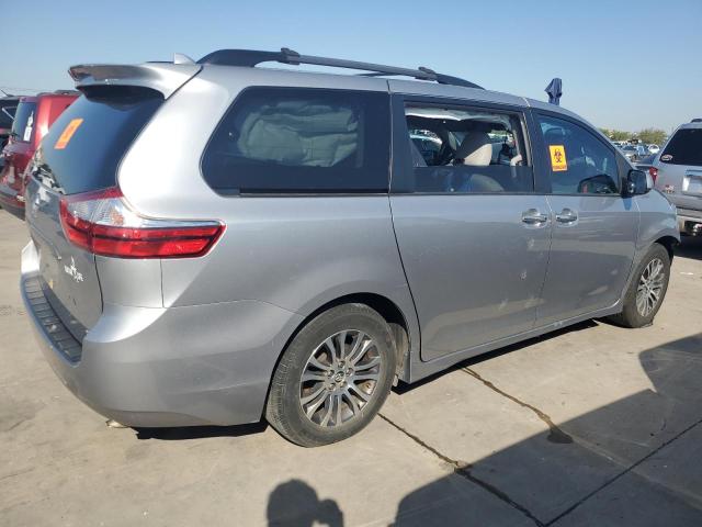 Photo 3 from auction – 2018 TOYOTA SIENNA XLE with VIN 5TDYZ3DC3JS940533