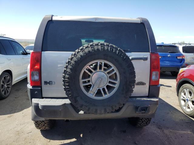 Photo 6 from auction – 2007 HUMMER H3 with VIN 5GTDN13E778104439