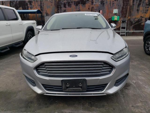 Photo 5 from auction – 2016 FORD FUSION SE with VIN 3FA6P0HD8GR176002