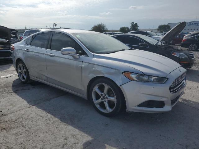 Photo 4 from auction – 2015 FORD FUSION SE with VIN 3FA6P0H72FR292871