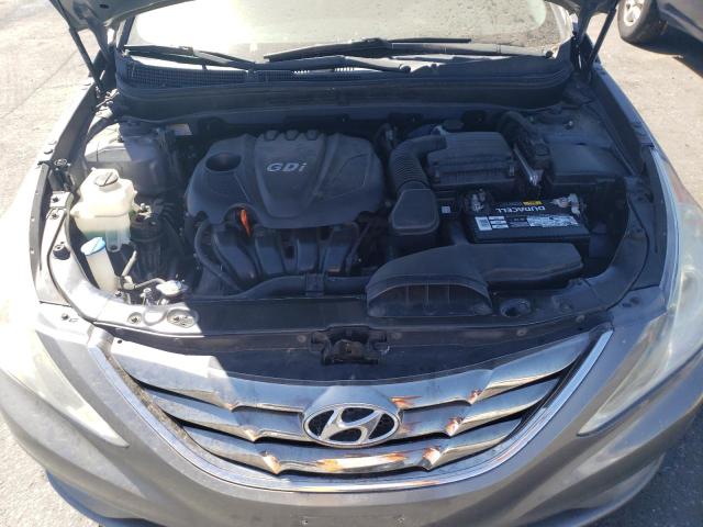 Photo 11 from auction – 2013 HYUNDAI SONATA SE with VIN 5NPEC4AC2DH567722