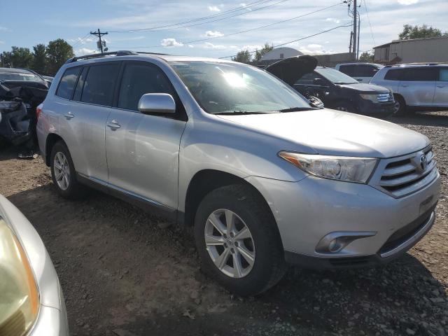 Снимка 4 от търг – 2011 TOYOTA HIGHLANDER с VIN 5TDBK3EH7BS070114