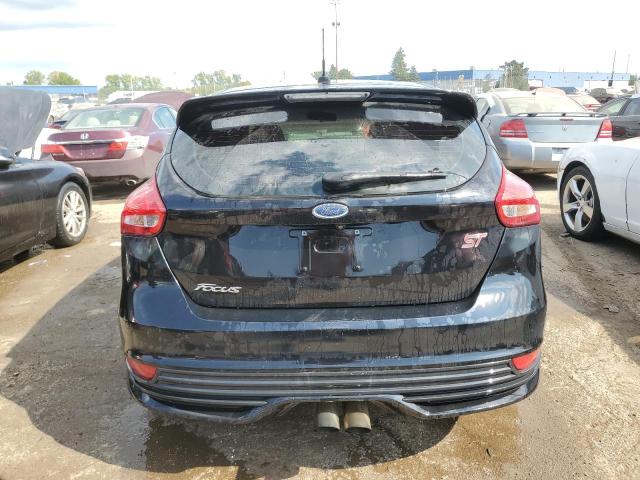 Photo 6 from auction – 2017 FORD FOCUS ST with VIN 1FADP3L94HL330426