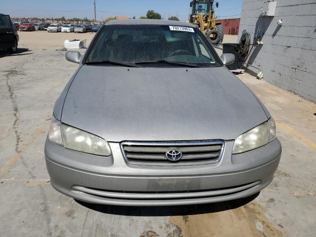 Photo 5 from auction – 2000 TOYOTA CAMRY CE with VIN 4T1BG22K8YU625549