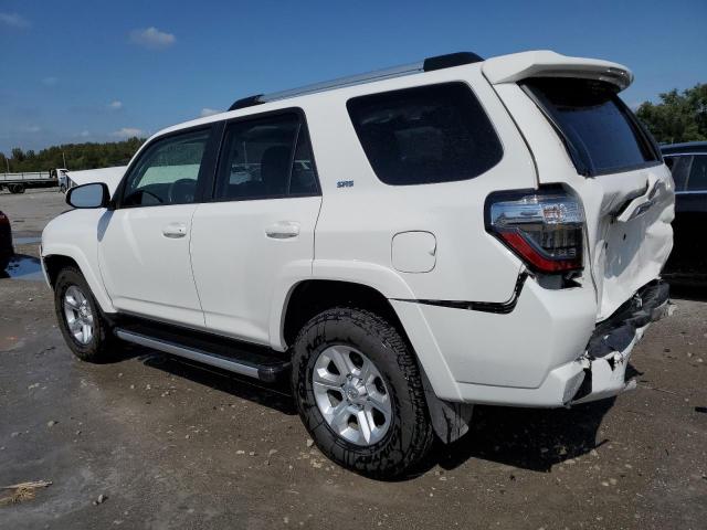 Photo 2 from auction – 2020 TOYOTA 4RUNNER SR with VIN JTEBU5JR2L5763762