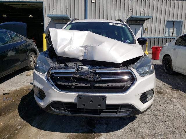 Снимка 5 от търг – 2017 FORD ESCAPE SE с VIN 1FMCU0GD4HUC44535