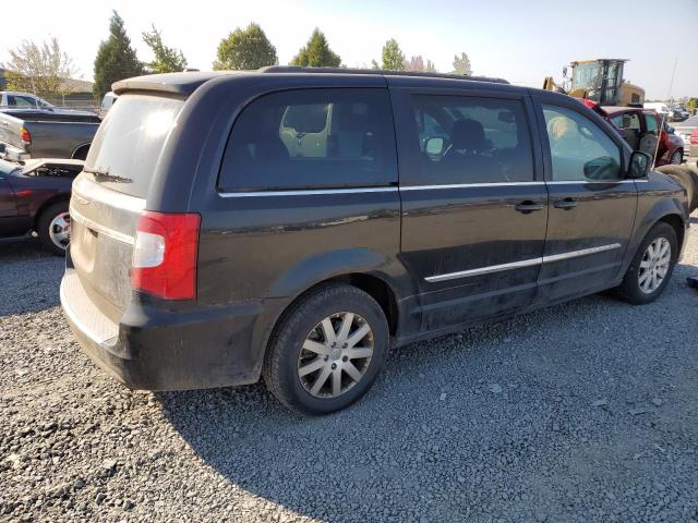 Photo 3 from auction – 2014 CHRYSLER TOWN & COU with VIN 2C4RC1BG1ER442880