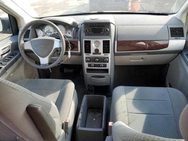 Photo 8 from auction – 2010 CHRYSLER TOWN & COU with VIN 2A4RR5D12AR479455