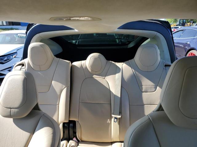 Photo 10 from auction – 2017 TESLA MODEL X with VIN 5YJXCDE22HF035773