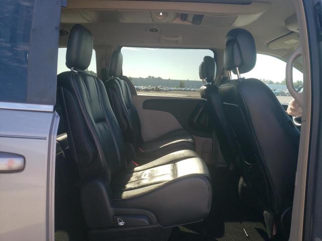 Photo 11 from auction – 2014 CHRYSLER TOWN & COU with VIN 2C4RC1BG2ER325891