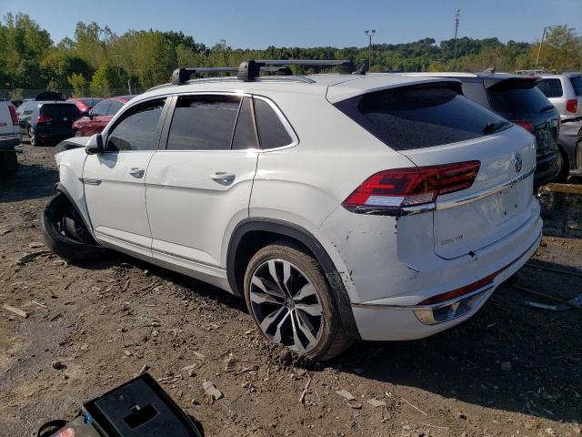 Photo 2 from auction – 2020 VOLKSWAGEN ATLAS CROS with VIN 1V2RE2CA1LC213971