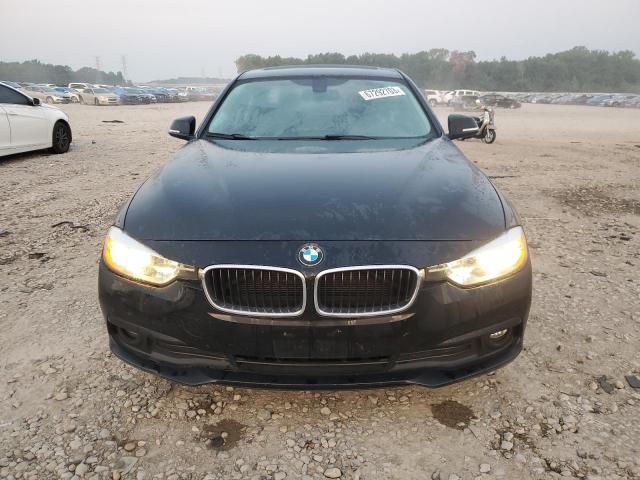Photo 5 from auction – 2016 BMW 320 I with VIN WBA8E1G55GNT33672