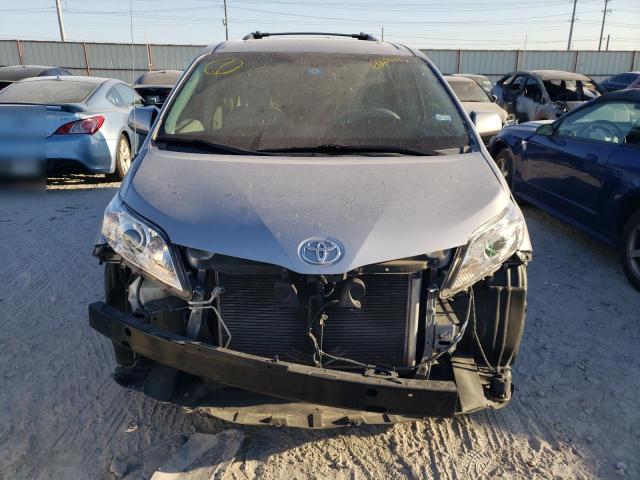 Photo 5 from auction – 2012 TOYOTA SIENNA XLE with VIN 5TDYK3DC2CS273851