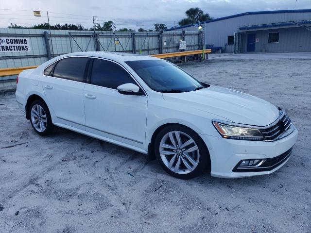 Photo 4 from auction – 2017 VOLKSWAGEN PASSAT SEL with VIN 1VWCT7A36HC054495