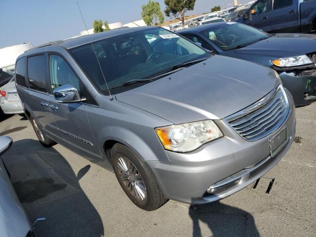 Photo 4 from auction – 2013 CHRYSLER TOWN & COU with VIN 2C4RC1CG3DR806536