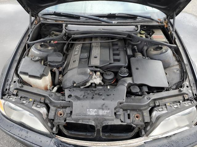 Photo 11 from auction – 2005 BMW 325 XI with VIN WBAEU33475PF63037