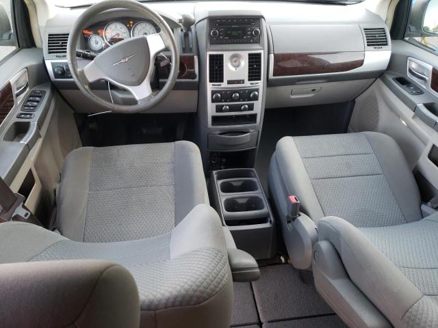 Photo 8 from auction – 2010 CHRYSLER TOWN & COU with VIN 2A4RR5D16AR260479