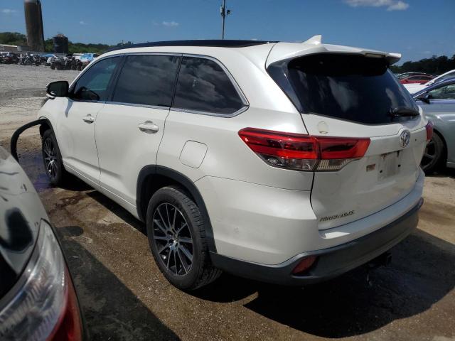Photo 2 from auction – 2018 TOYOTA HIGHLANDER with VIN 5TDKZRFH3JS531238