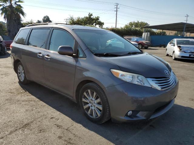 Photo 4 from auction – 2011 TOYOTA SIENNA XLE with VIN 5TDDK3DC5BS027566
