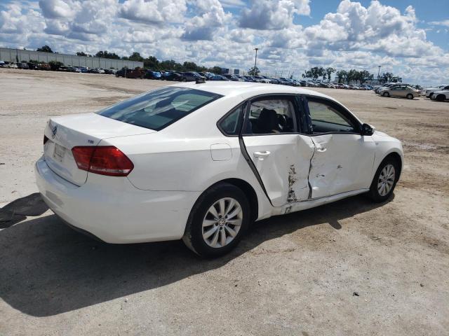 Photo 3 from auction – 2015 VOLKSWAGEN PASSAT S with VIN 1VWAT7A33FC013200