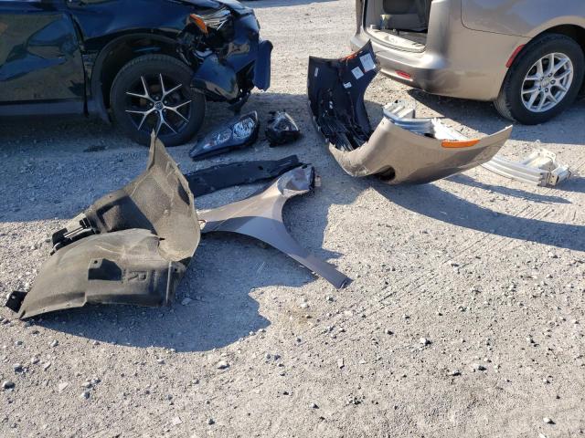 Photo 13 from auction – 2017 CHRYSLER PACIFICA T with VIN 2C4RC1DG8HR550706