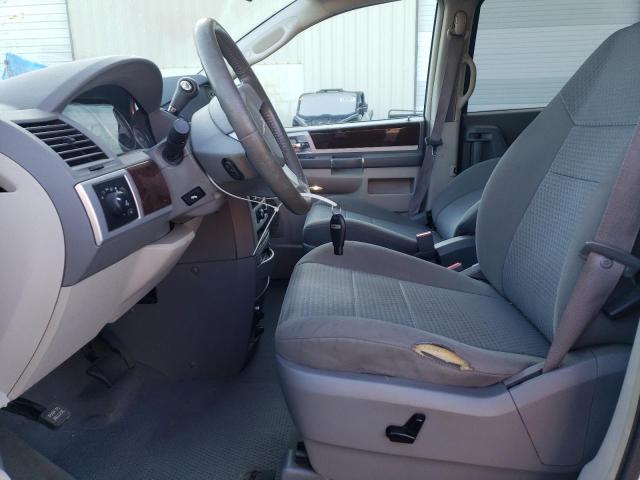 Photo 7 from auction – 2010 CHRYSLER TOWN & COU with VIN 2A4RR5D16AR260479
