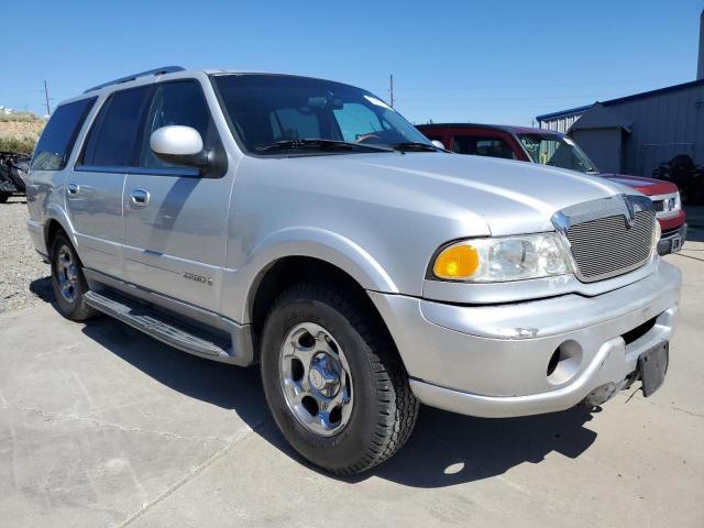 Photo 4 from auction – 2000 LINCOLN NAVIGATOR with VIN 5LMFU28A3YLJ34611