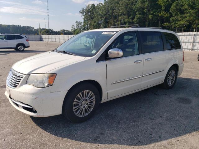 CHRYSLER TOWN & COU 2013 with VIN 2C4RC1CG2DR621975 - Photo from auction