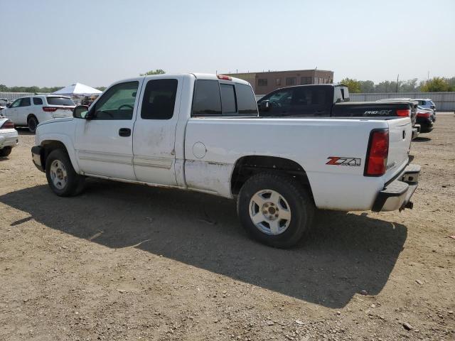 Photo 2 from auction – 2005 CHEVROLET SILVERADO with VIN 1GCEK19B05E228455