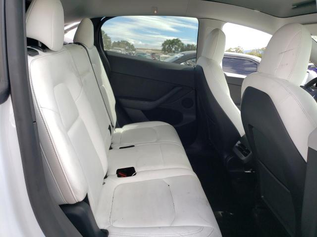 Photo 10 from auction – 2022 TESLA MODEL Y with VIN 7SAYGAEE7NF570596