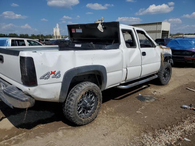 Photo 3 from auction – 2002 CHEVROLET SILVERADO with VIN 1GCGK29UX2Z282401
